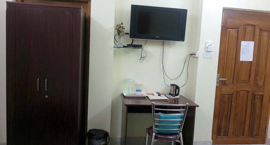 SR Corporate Guest House, Bhubaneswar 4
